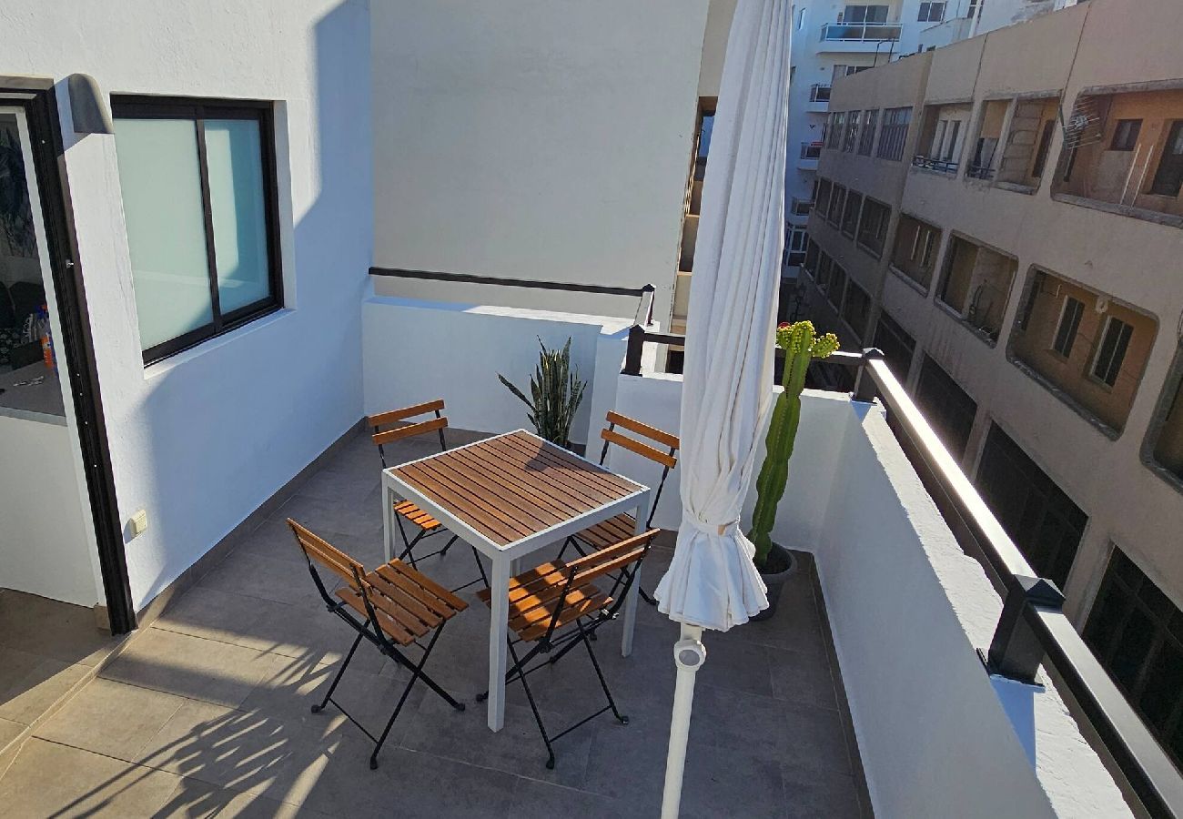 Apartamento en Arrecife - Arrecife. Apartamento Céntrico con terraza!