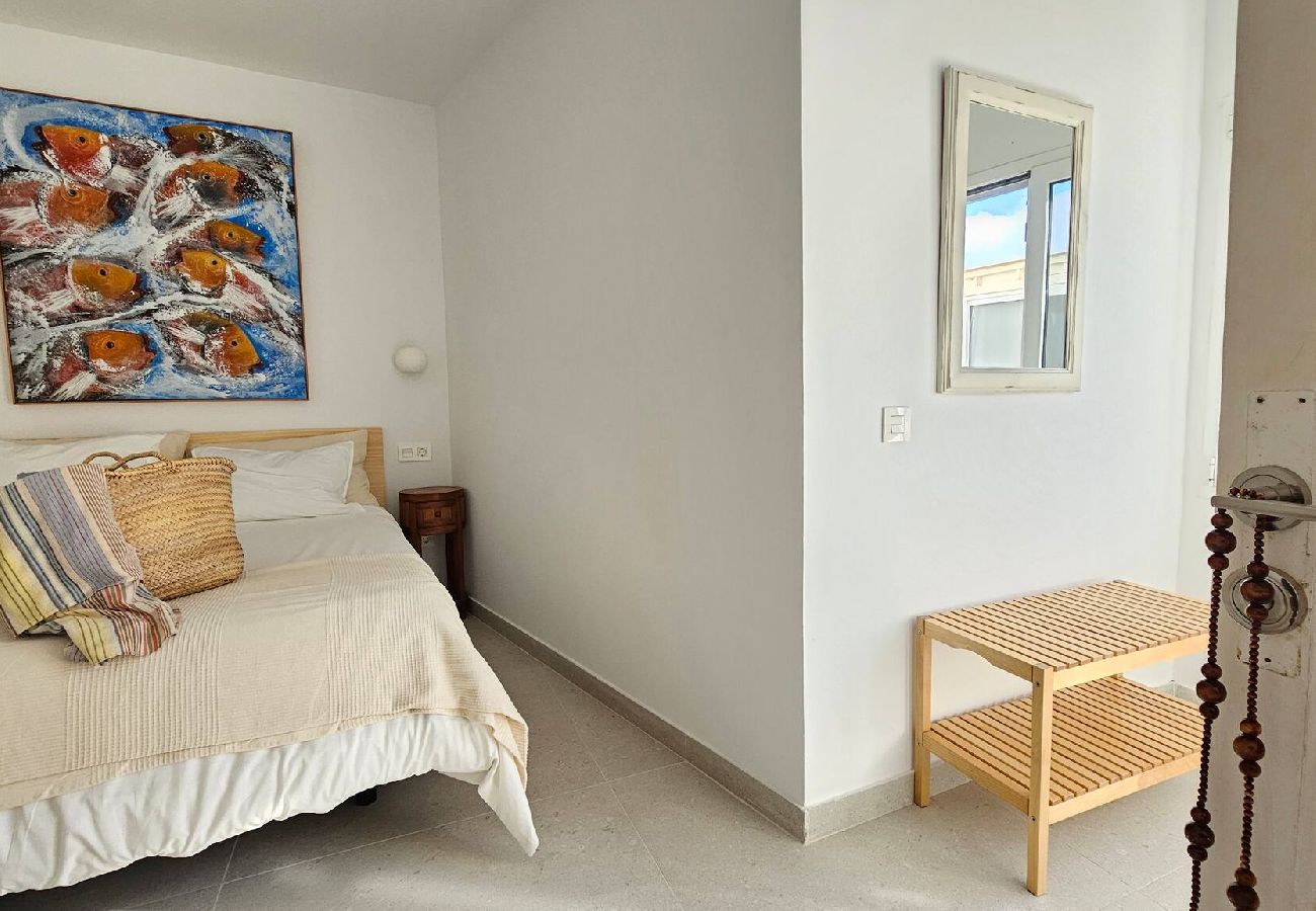 Ferienwohnung in  Famara - Caleta de Famara. Direkt am Strand!