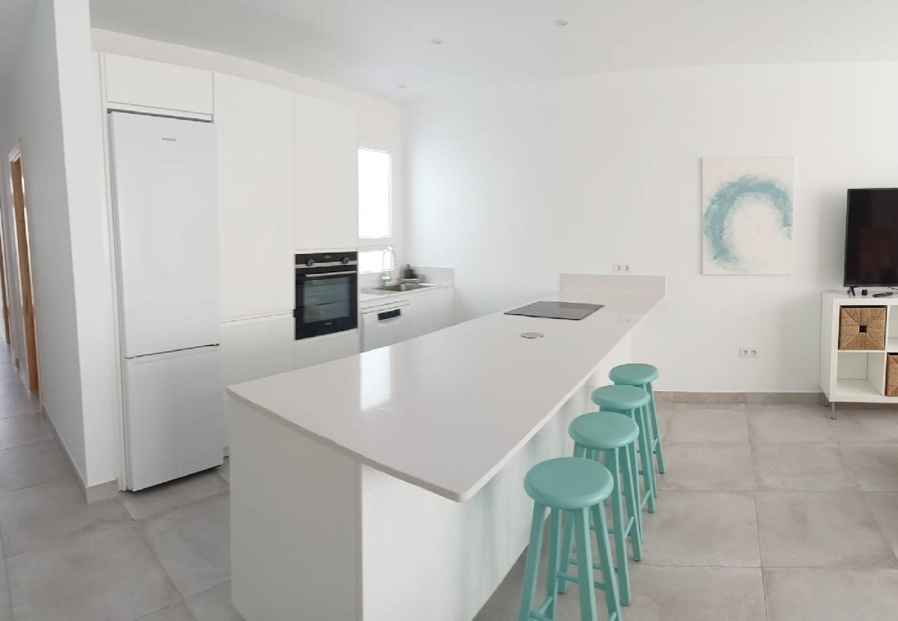 Ferienhaus in  Famara - Caleta de Famara. Gemütliches und geräumiges Haus!