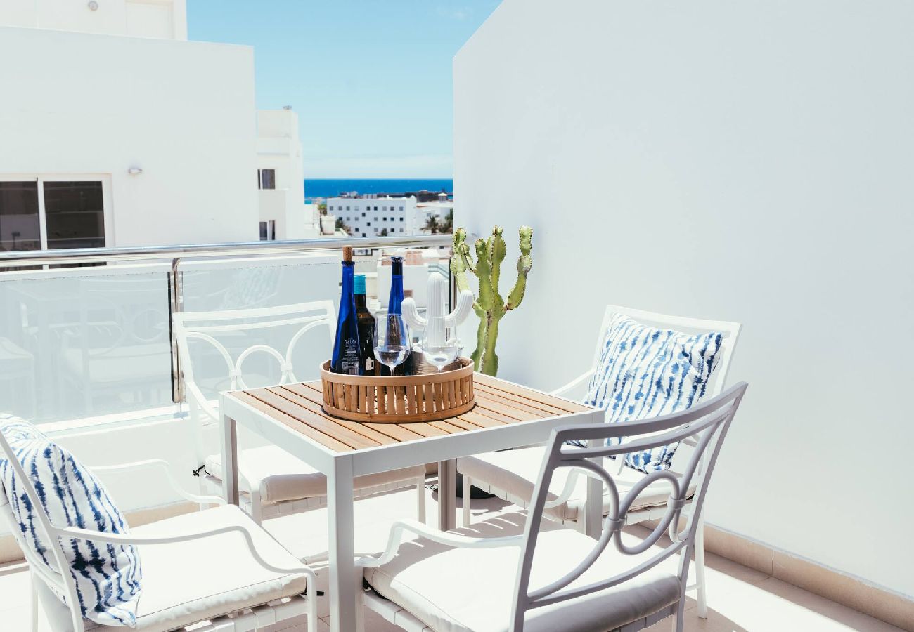 Ferienwohnung in Arrecife - El Charco de San Ginés. Apartment mit Meerblick!