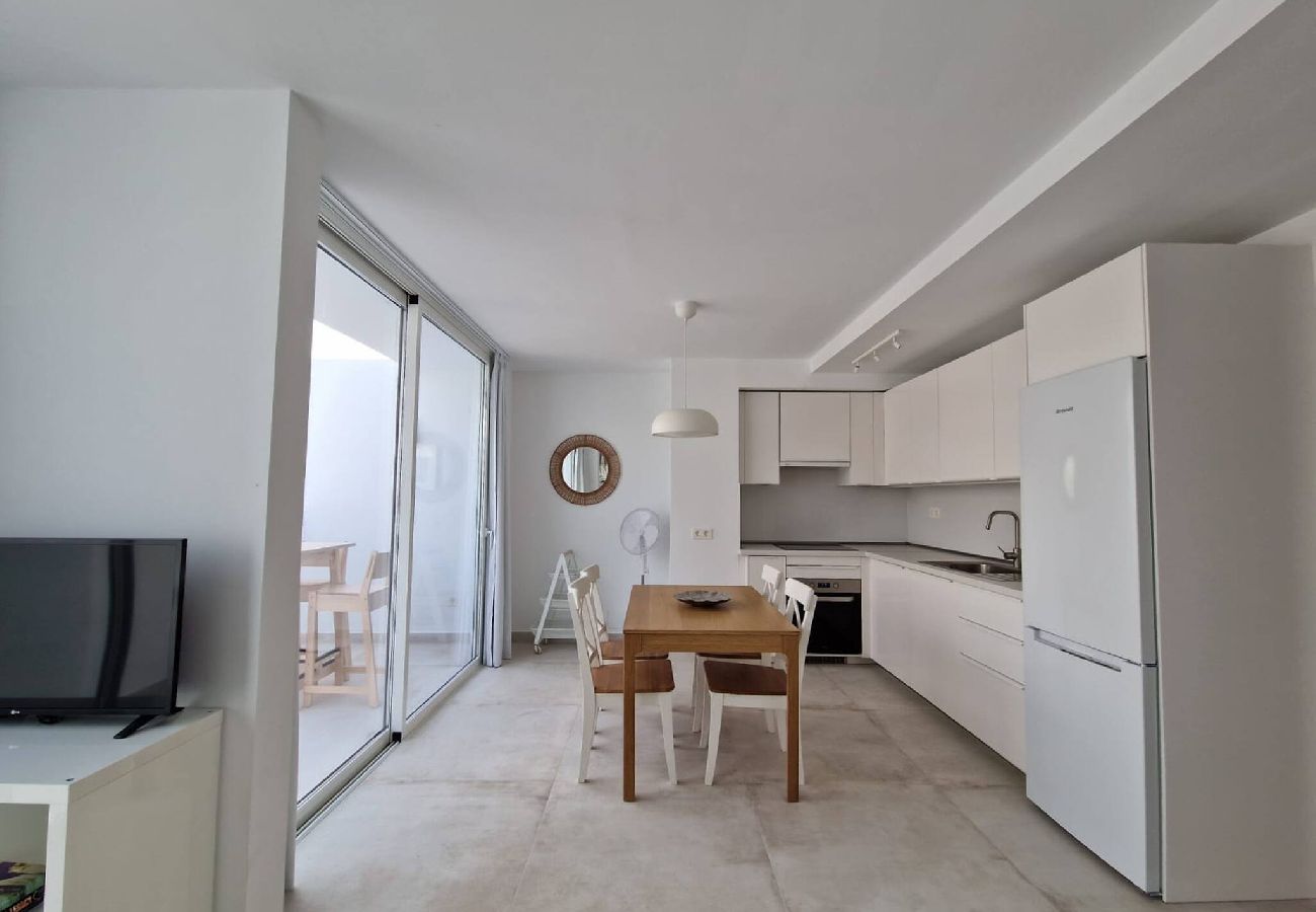 Ferienwohnung in Arrecife - El Charco de San Ginés. Penthouse mit Meerblick!