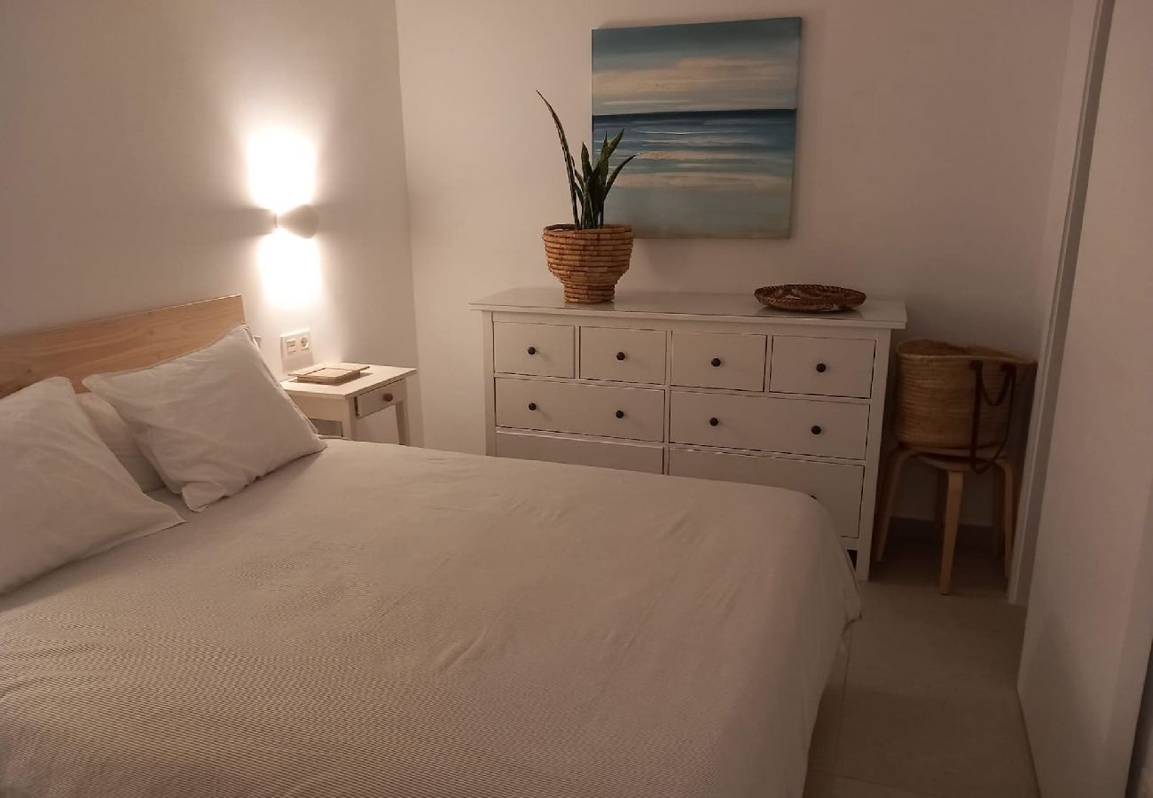 Ferienwohnung in  Famara - Caleta de Famara. Strandlage mit Balkon!