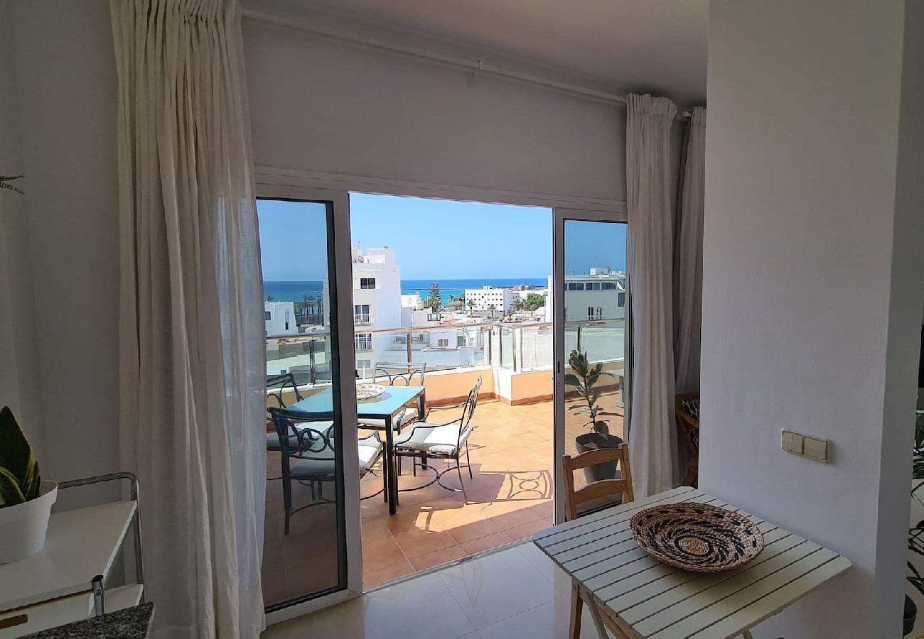Ferienwohnung in Arrecife - El Charco de San Ginés! Apartment mit beeindruckender Terrasse und Meerblick!
