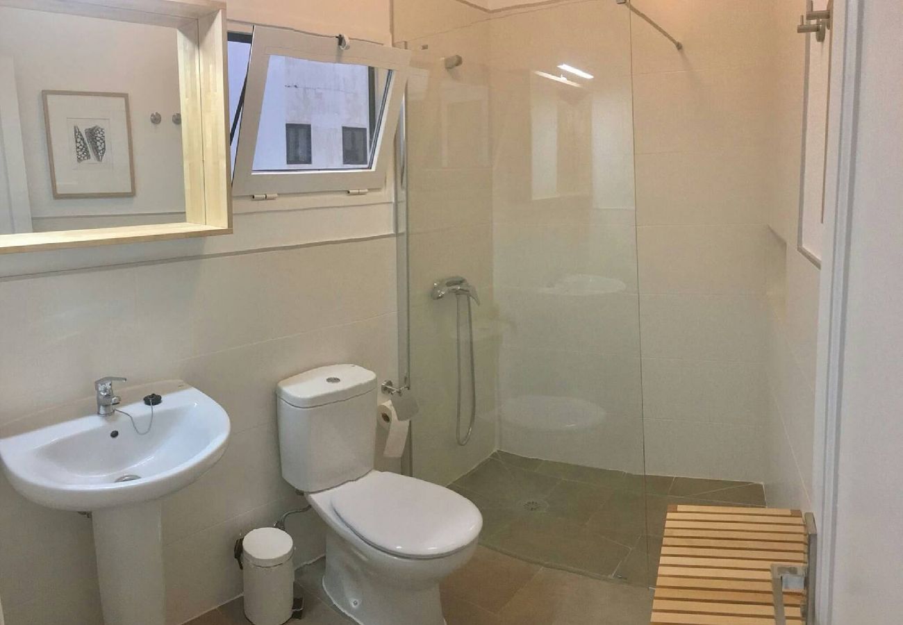 Apartment in Arrecife - Arrecife. Central apartment with terrace!