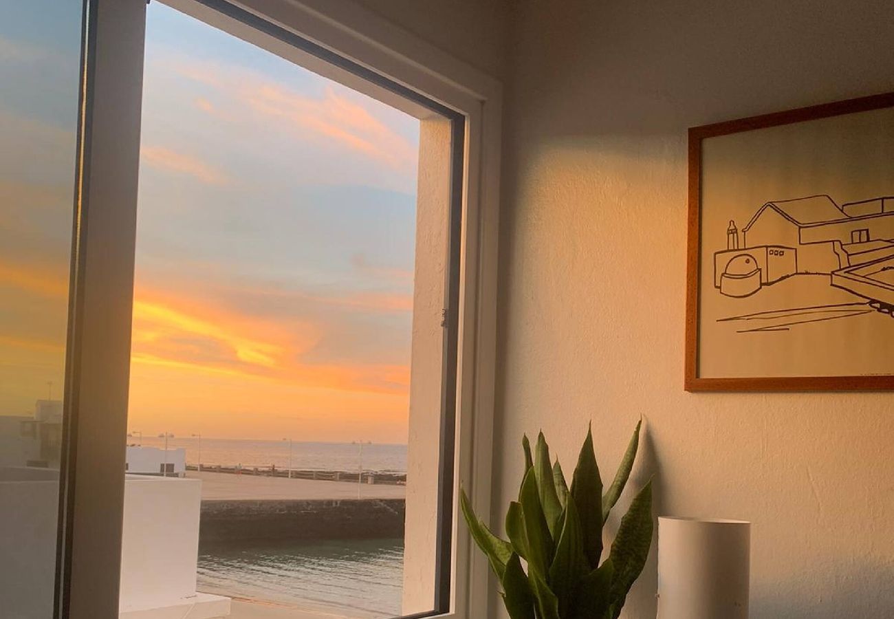 Apartment in  Famara - Caleta de Famara. Beachfront location!