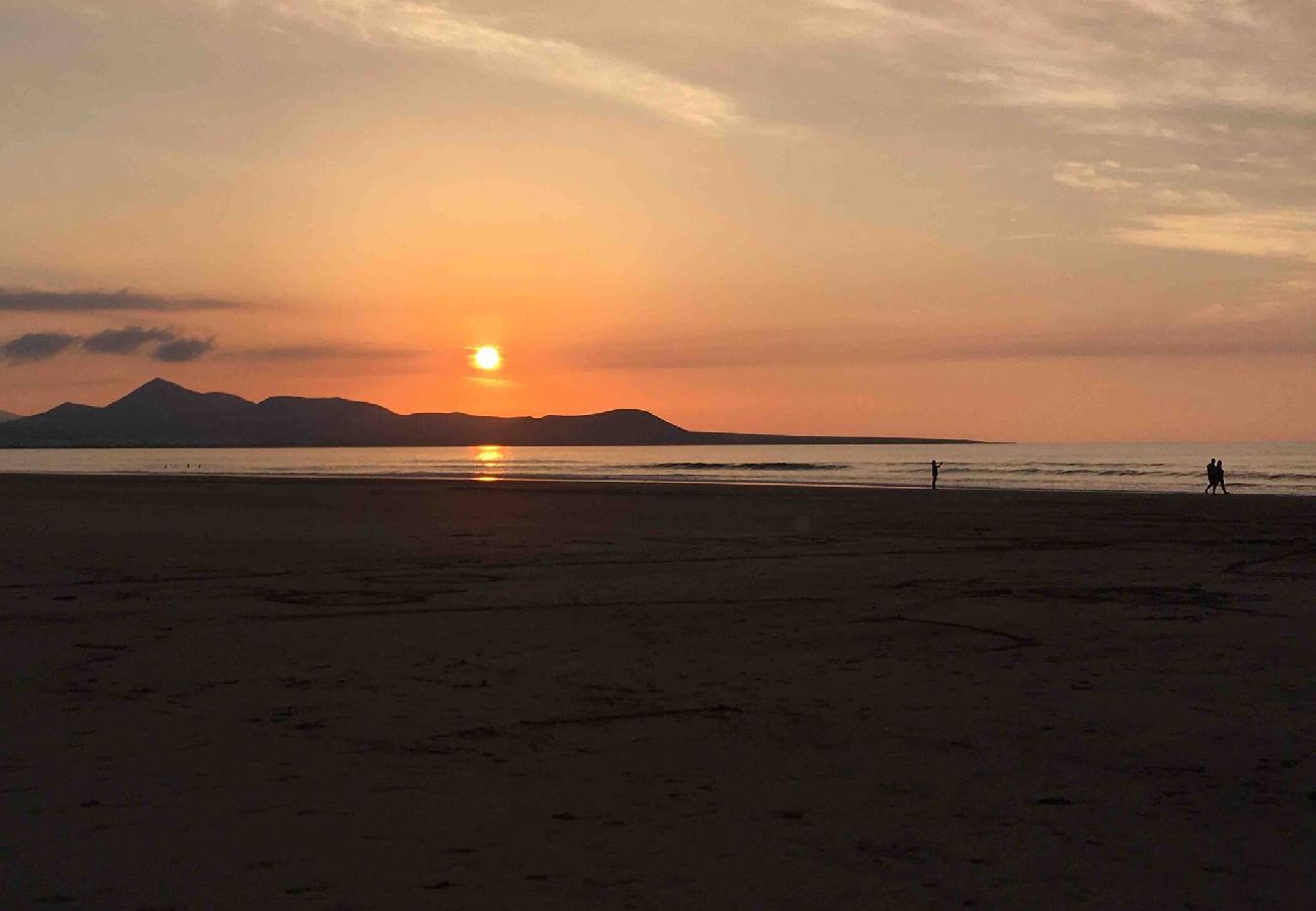 Apartment in  Famara - Caleta de Famara. Beachfront location!