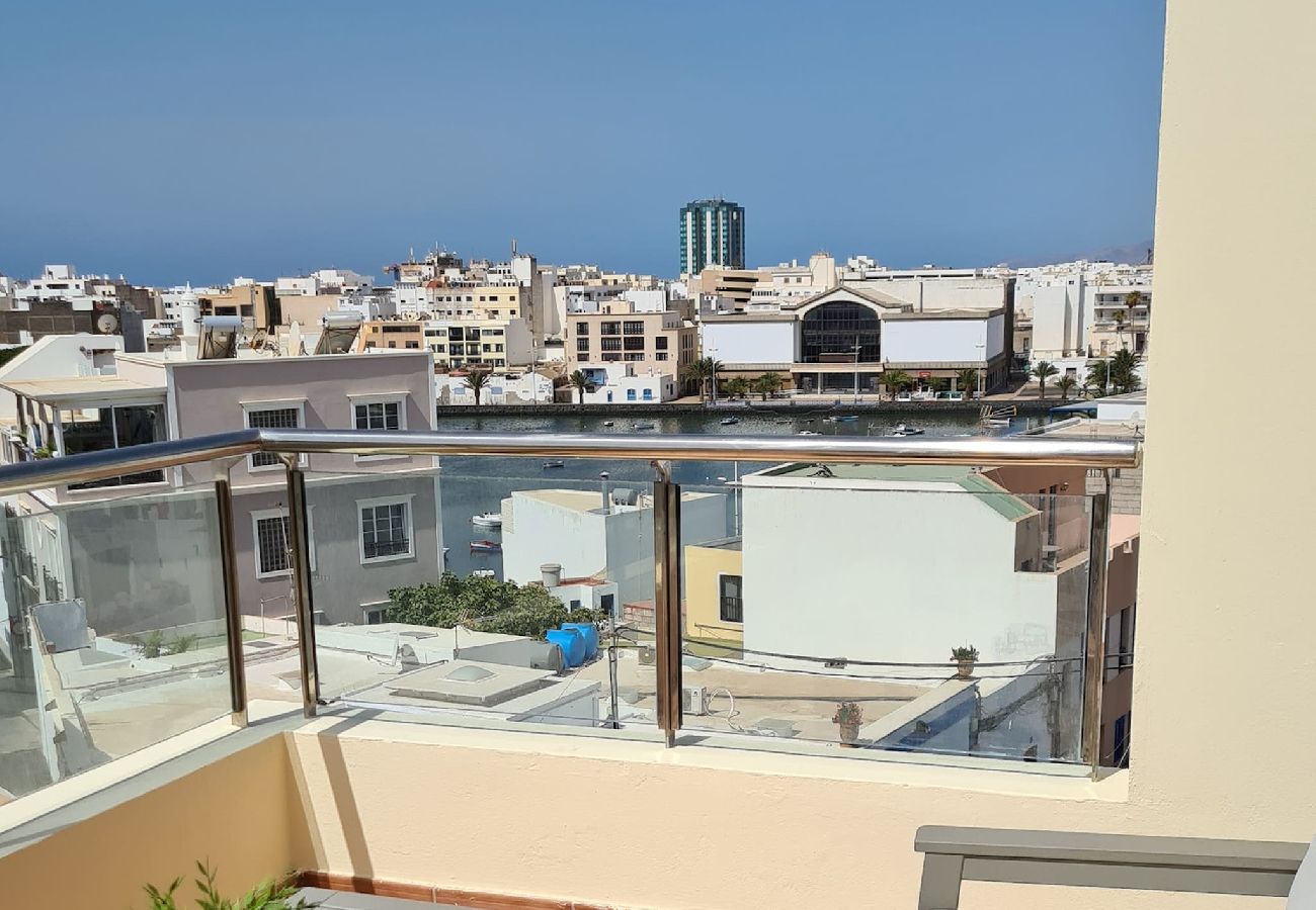 Apartment in Arrecife - El Charco de San Ginés! Apartment with stunning terrace and sea views!
