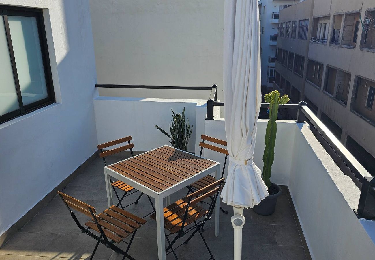 Appartement à Arrecife - Arrecife. Appartement central avec terrasse !