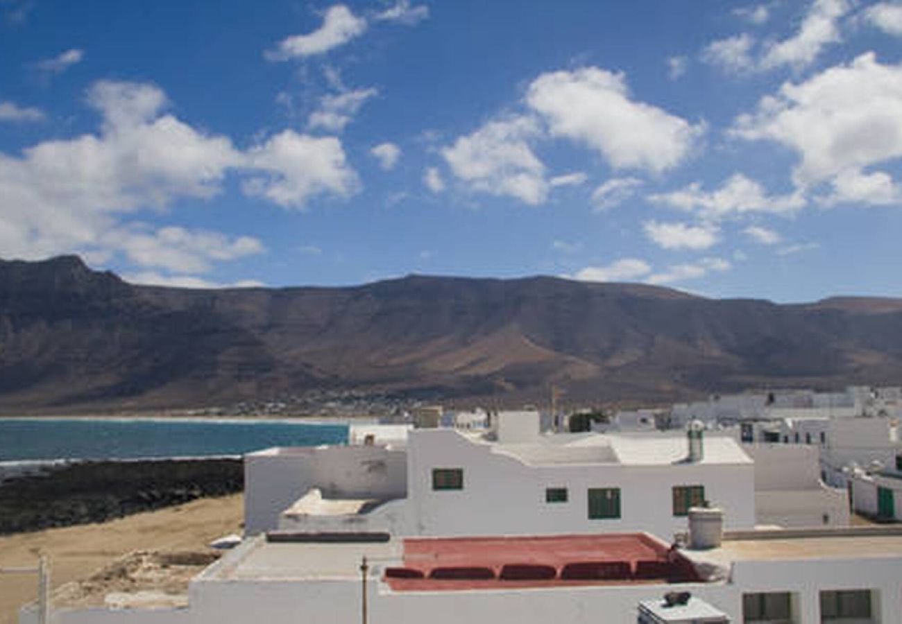 Appartement à  Famara - Caleta de Famara. En première ligne de plage !