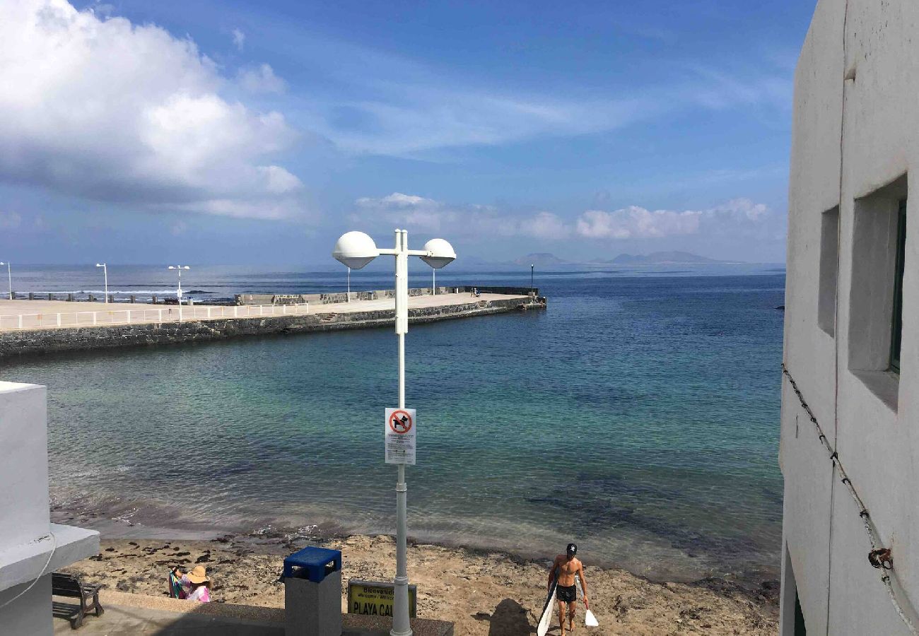 Appartement à  Famara - Caleta de Famara. En première ligne de plage !