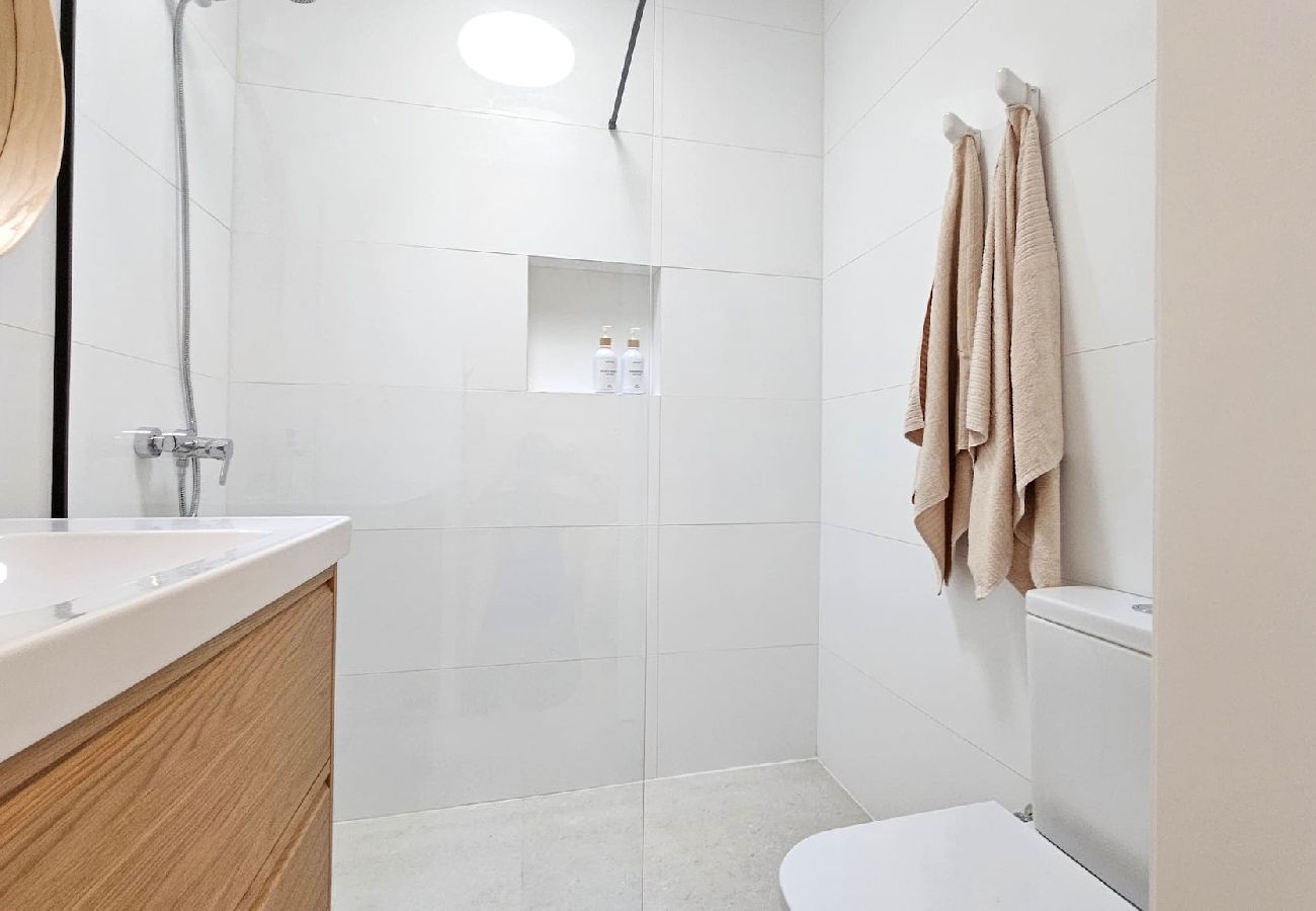 Appartement à  Famara - Caleta de Famara. En première ligne de plage avec balcon !