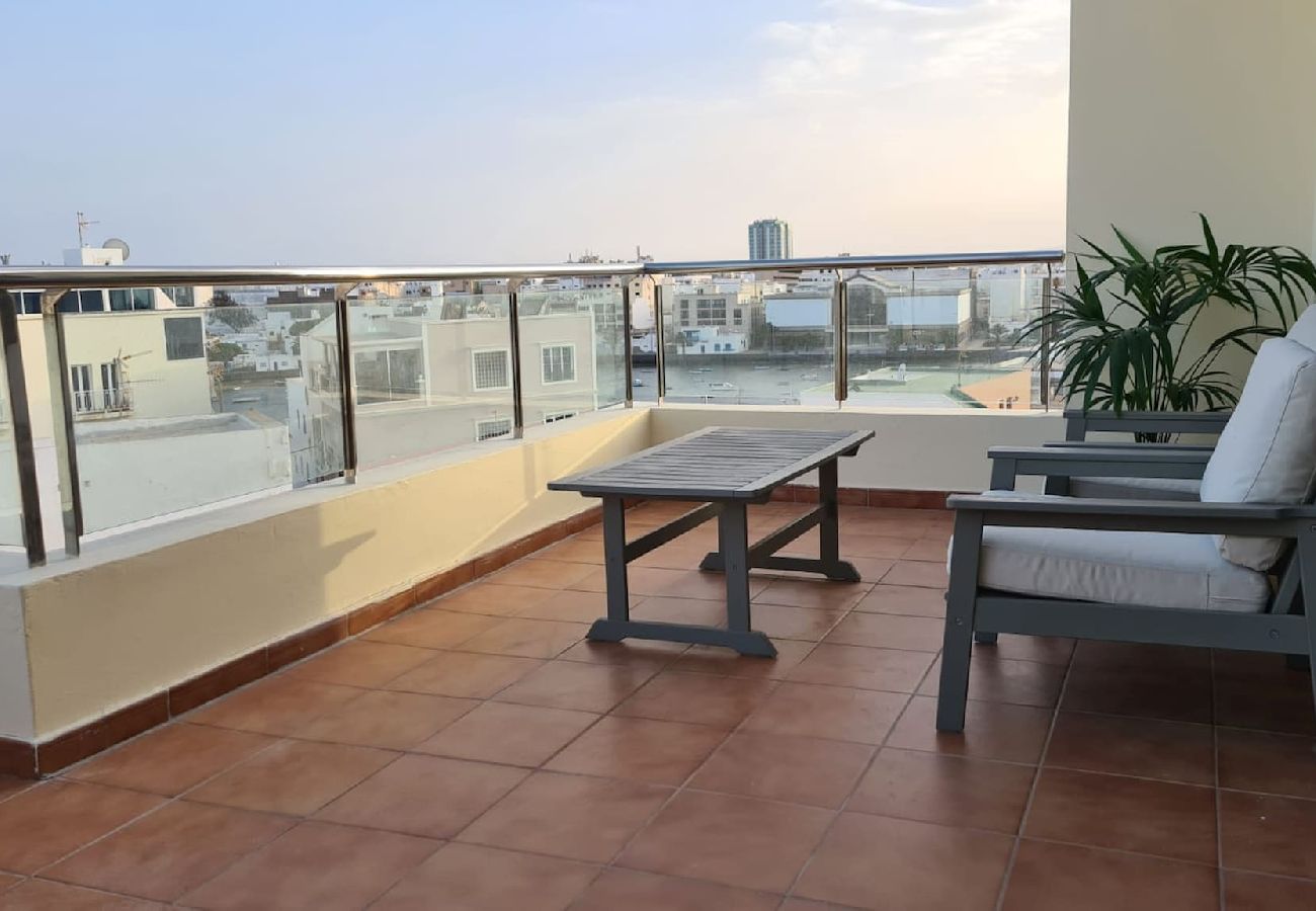 Appartement à Arrecife - El Charco de San Ginés ! Appartement avec une terrasse impressionnante et vue sur la mer!