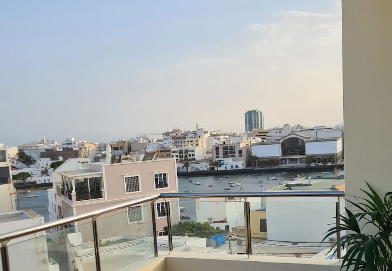 Appartement à Arrecife - El Charco de San Ginés ! Appartement avec une terrasse impressionnante et vue sur la mer!