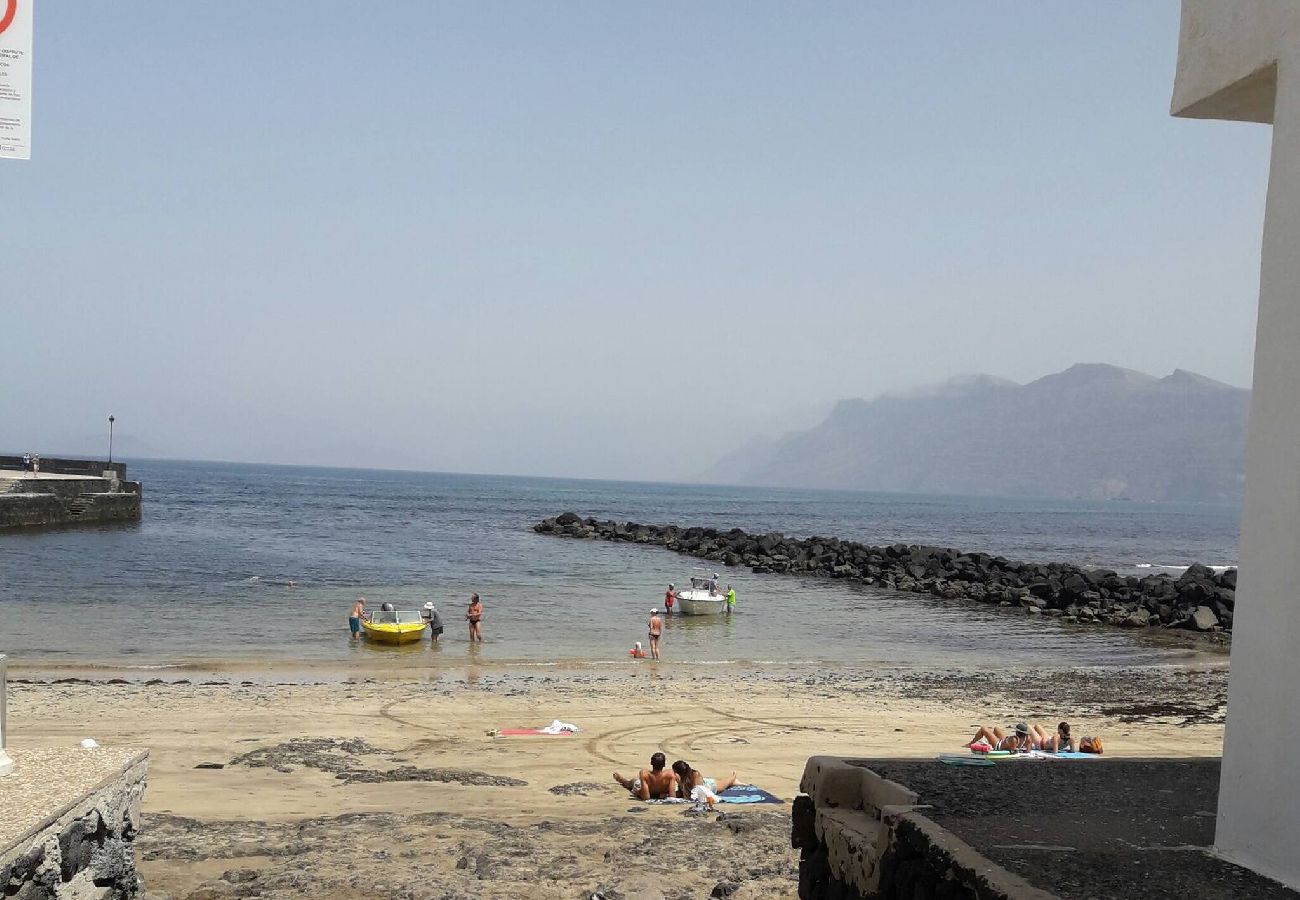 Appartamento a  Famara - Caleta de Famara. Prima linea sul mare!