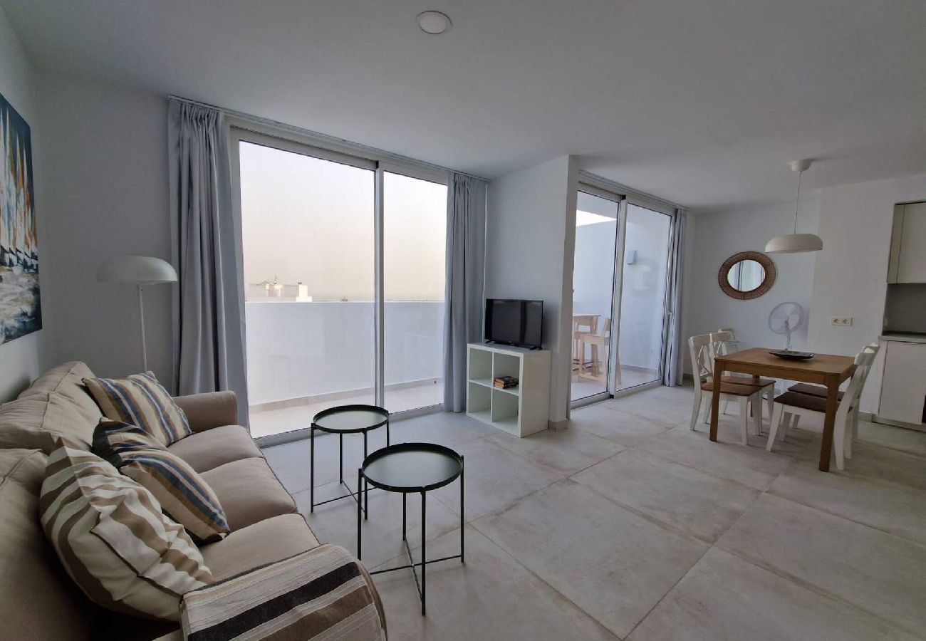 Appartamento a Arrecife - El Charco de San Ginés. Attico con vista sul mare!