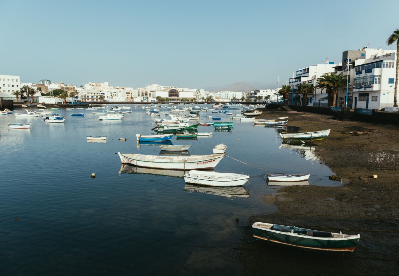 Appartamento a Arrecife - El Charco de San Ginés. Attico con vista sul mare!