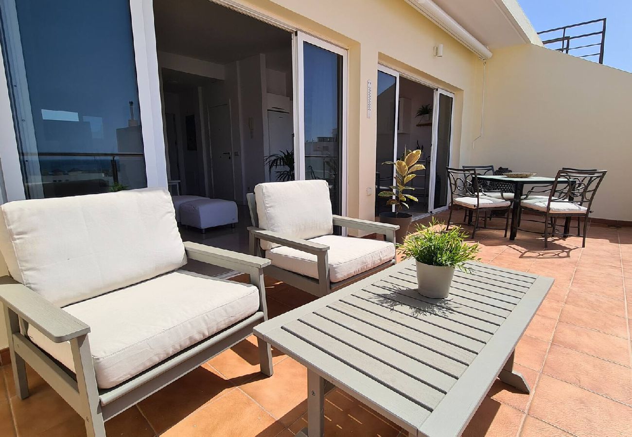 Appartamento a Arrecife - El Charco de San Ginés! Appartamento con terrazza mozzafiato e vista sul mare!